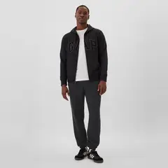 GAP - Buzo Tiro Medio Hombre