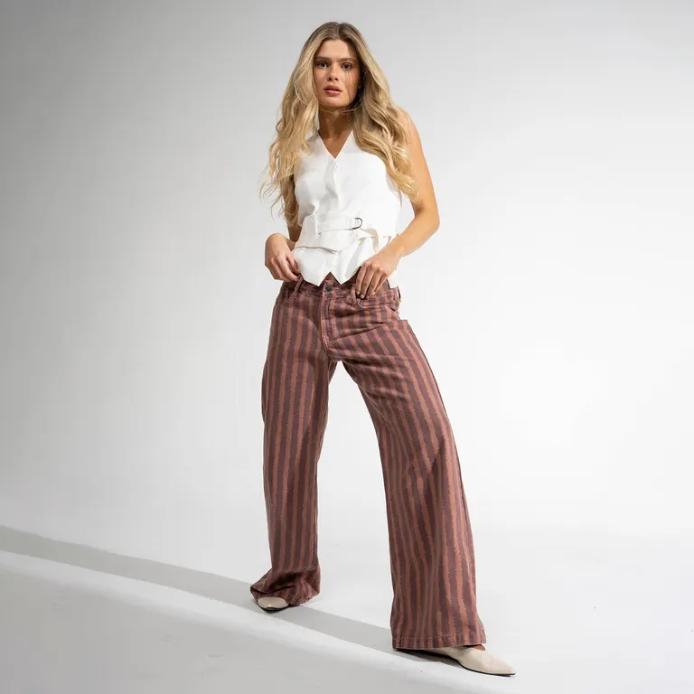 Jeans Tiro Bajo Wide Leg Josefa Tb Burdeo Mujer
