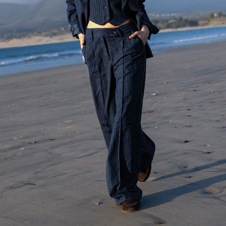 Pantalón Sastrero Raya Lurex Blue Tiro Medio Mujer