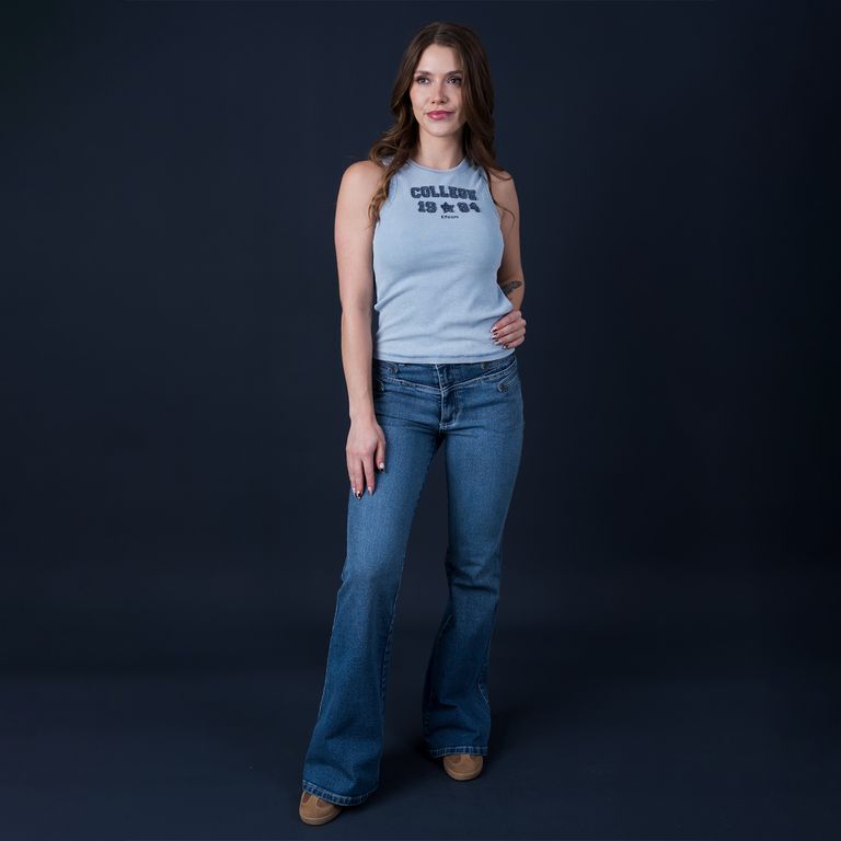 Jeans Flare Tiro Medio Mujer