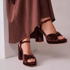 MARIA CLARO - Zapato Formal Mujer Café