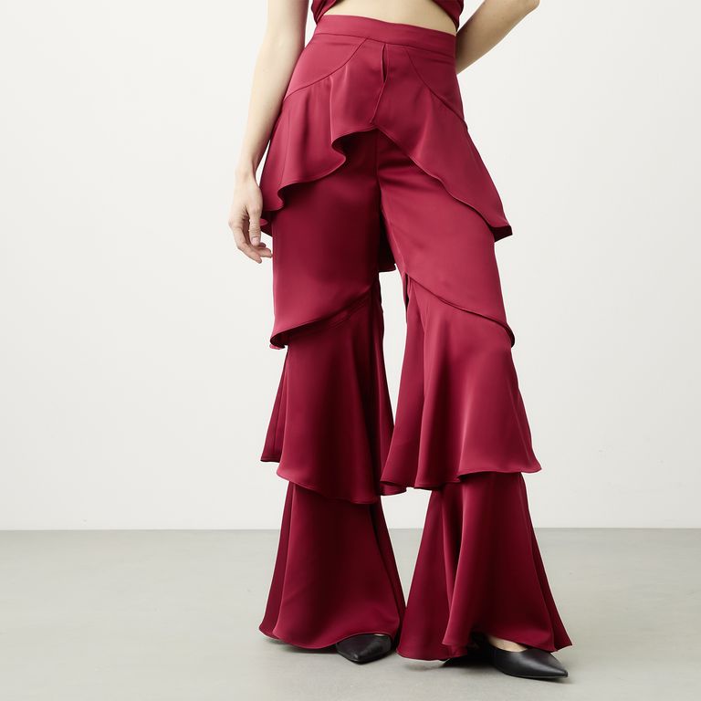 Pantalón Con Vuelos Tiro Alto Mujer