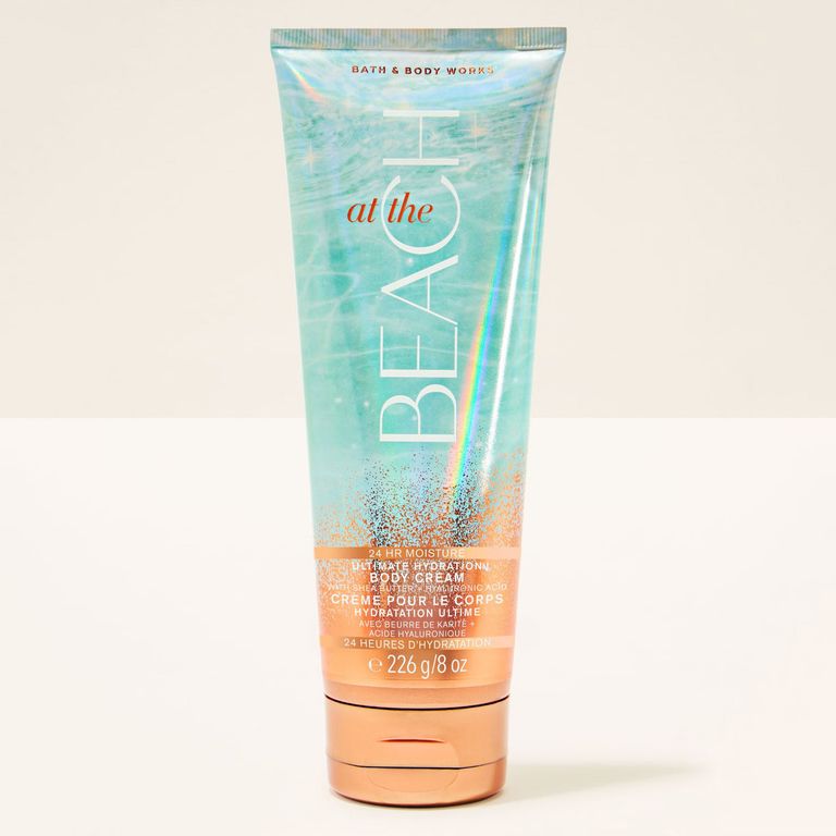 Crema Corporal At The Beach
