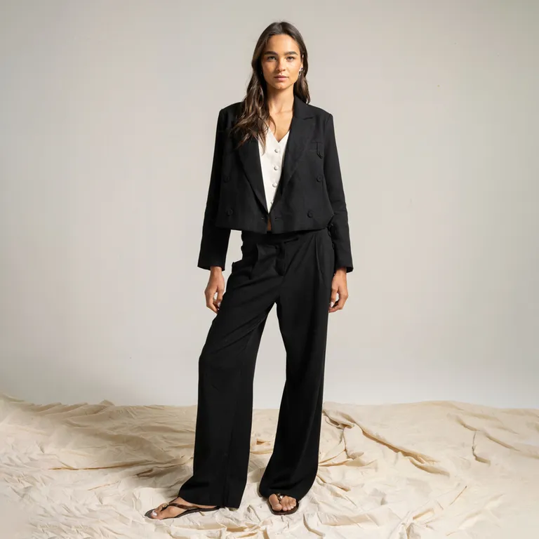 Pantalón Straight Tiro Medio Mujer