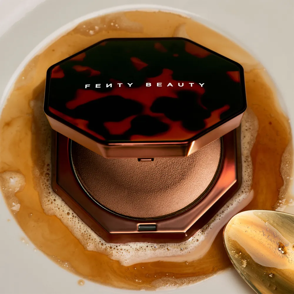 Cheeks Suede Powder Blush - Maple Glaze 04 Fenty, foto 10
