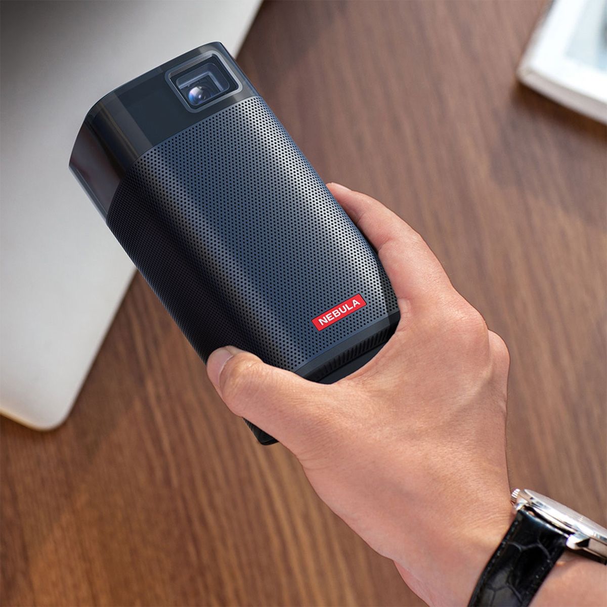 NEBULA - Proyector Portatil Apollo Nebula