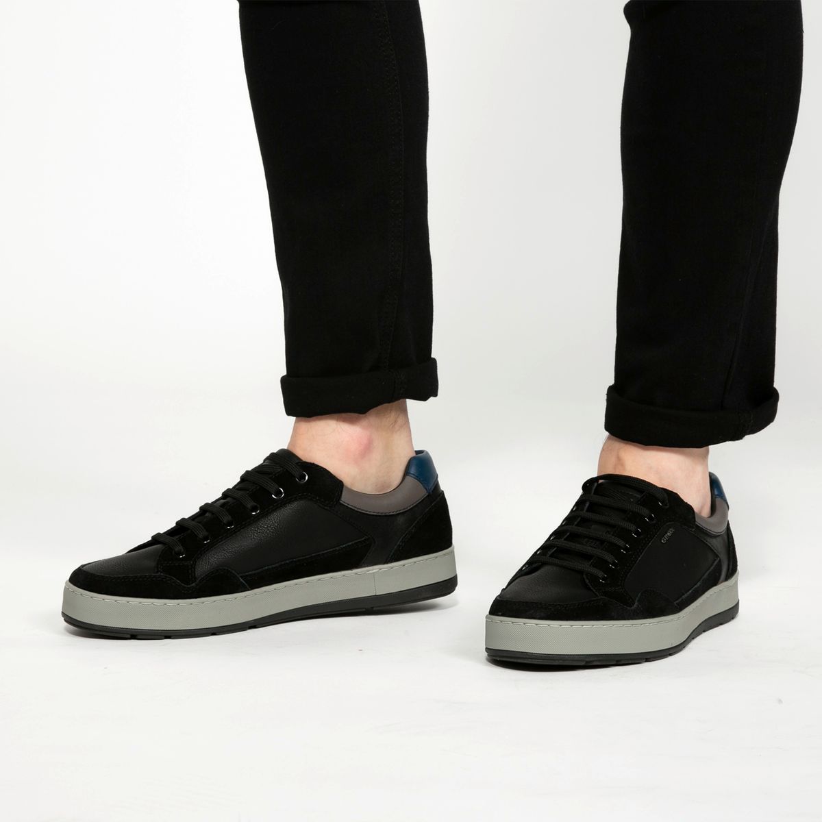 GEOX - Zapatilla Urbana Hombre Cuero Negra