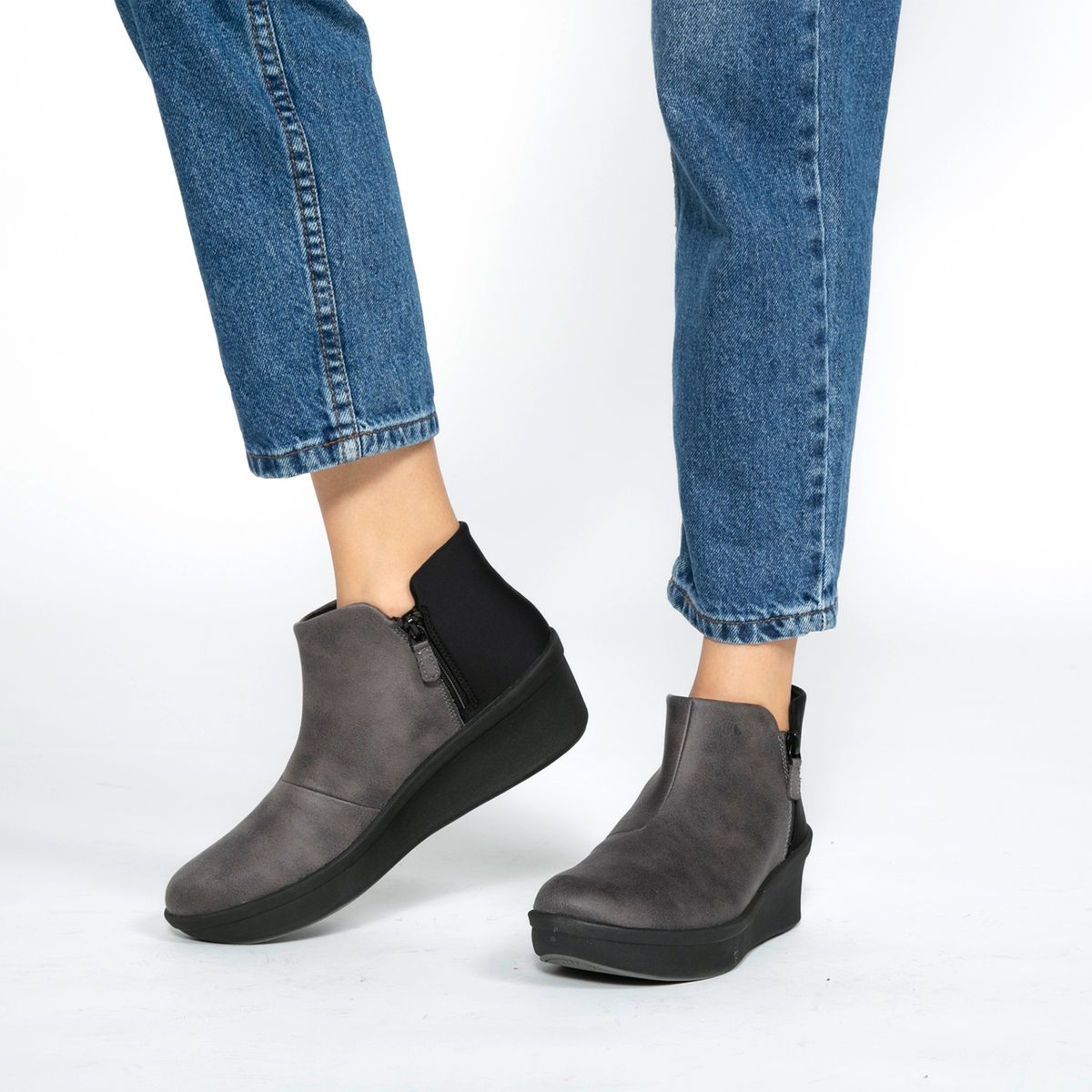 CLARKS - Botín Mujer Gris Clarks