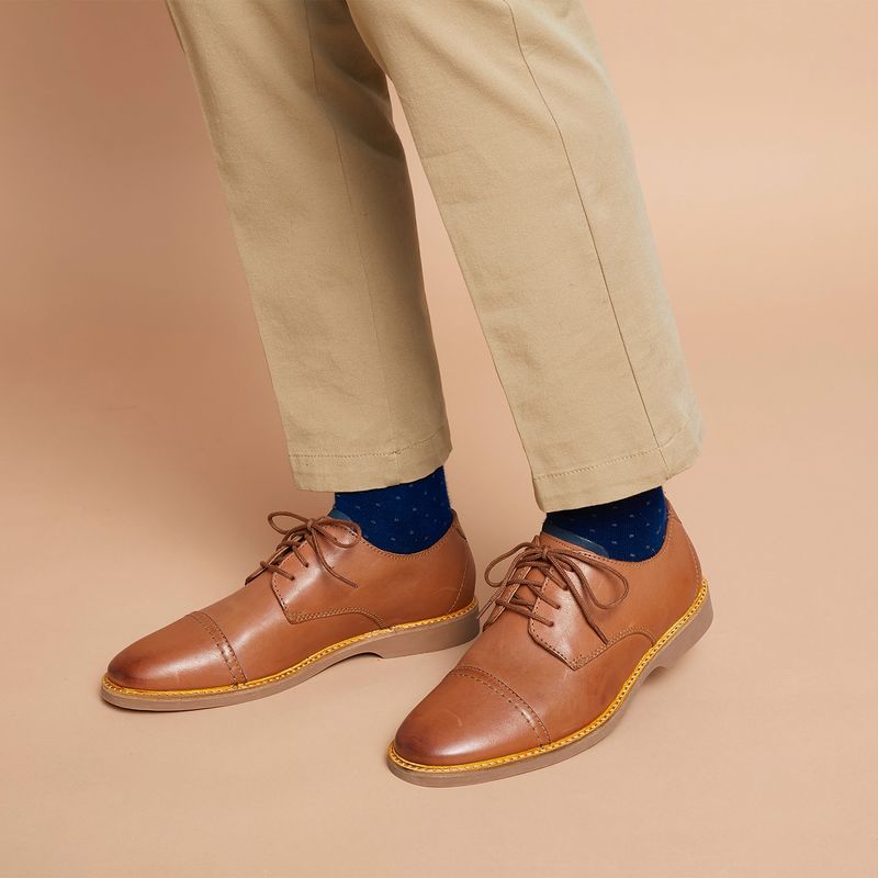 CLARKS - Zapato Formal Hombre Cuero Café