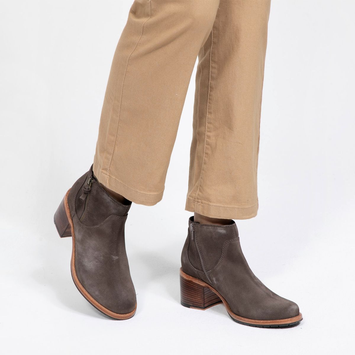 CLARKS - Botín Mujer Café