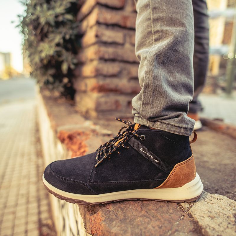 CAT Quest Mid Zapatilla Urbana Hombre Cuero Negro Cat