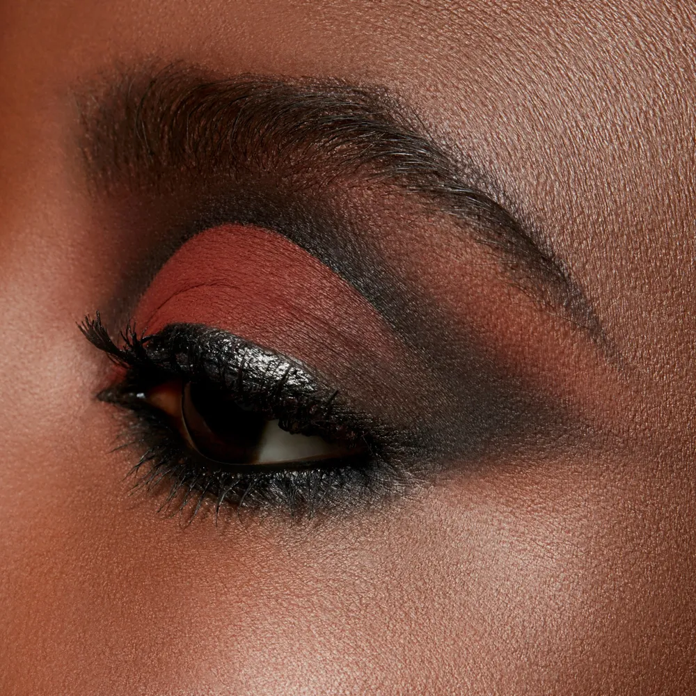 Mac Powder Kiss Soft Matte Eye Shadow Devoted To Chili, foto 6