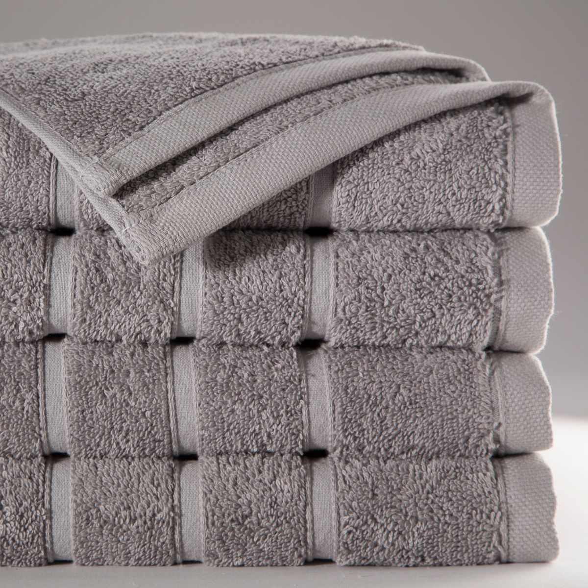 BASEMENT HOME - Toalla de Cuerpo Combed 680 G