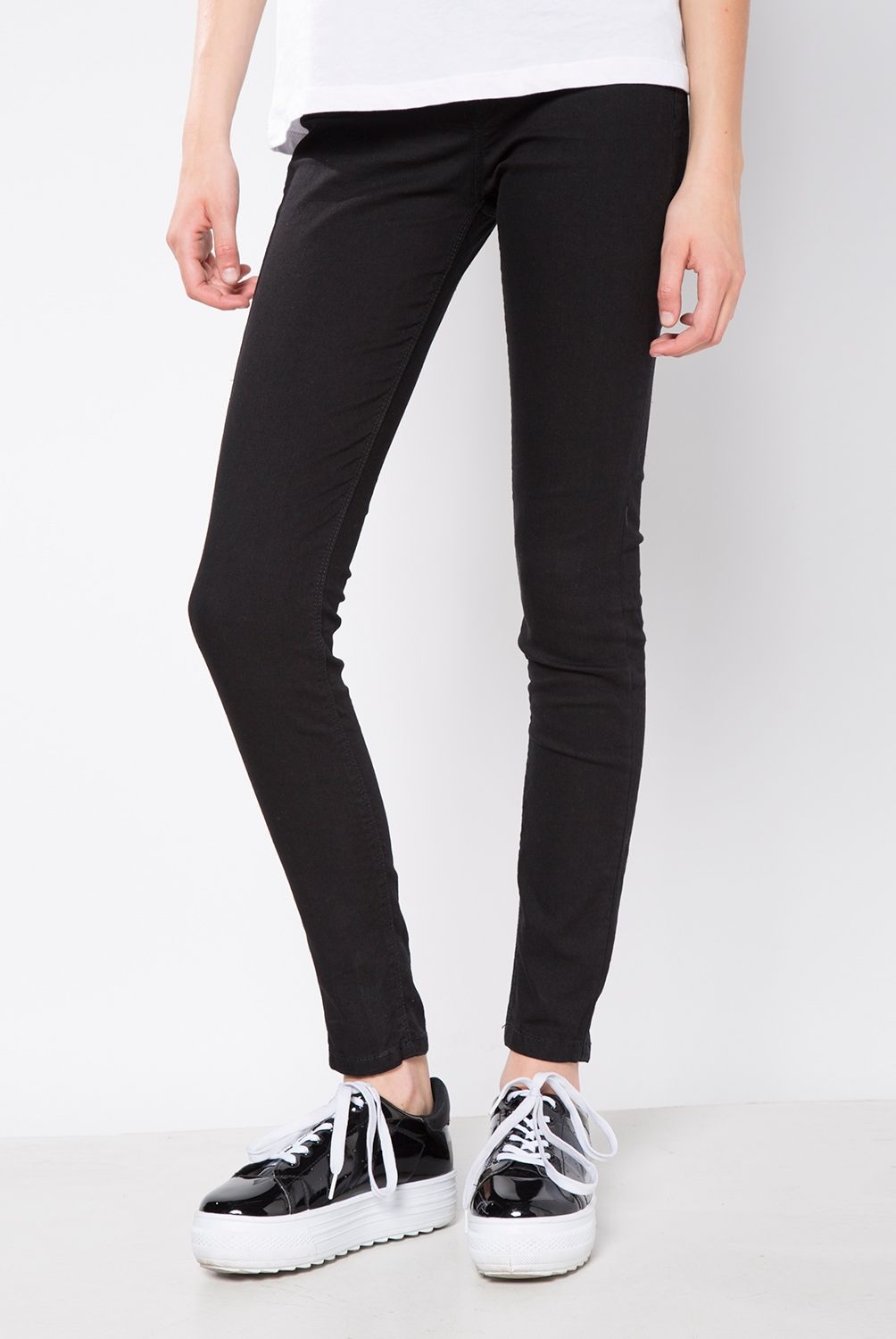  - Jeans