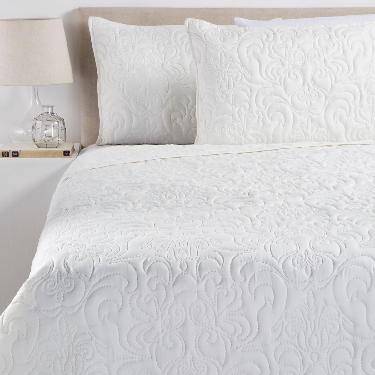 ROBERTA ALLEN - Cubrecama Liso Paisley