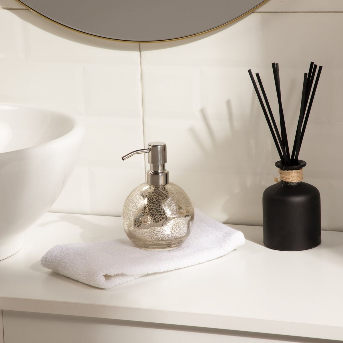 BASEMENT HOME - Dispensador De Jabón Plateado Para Baño Mercury Basement Home