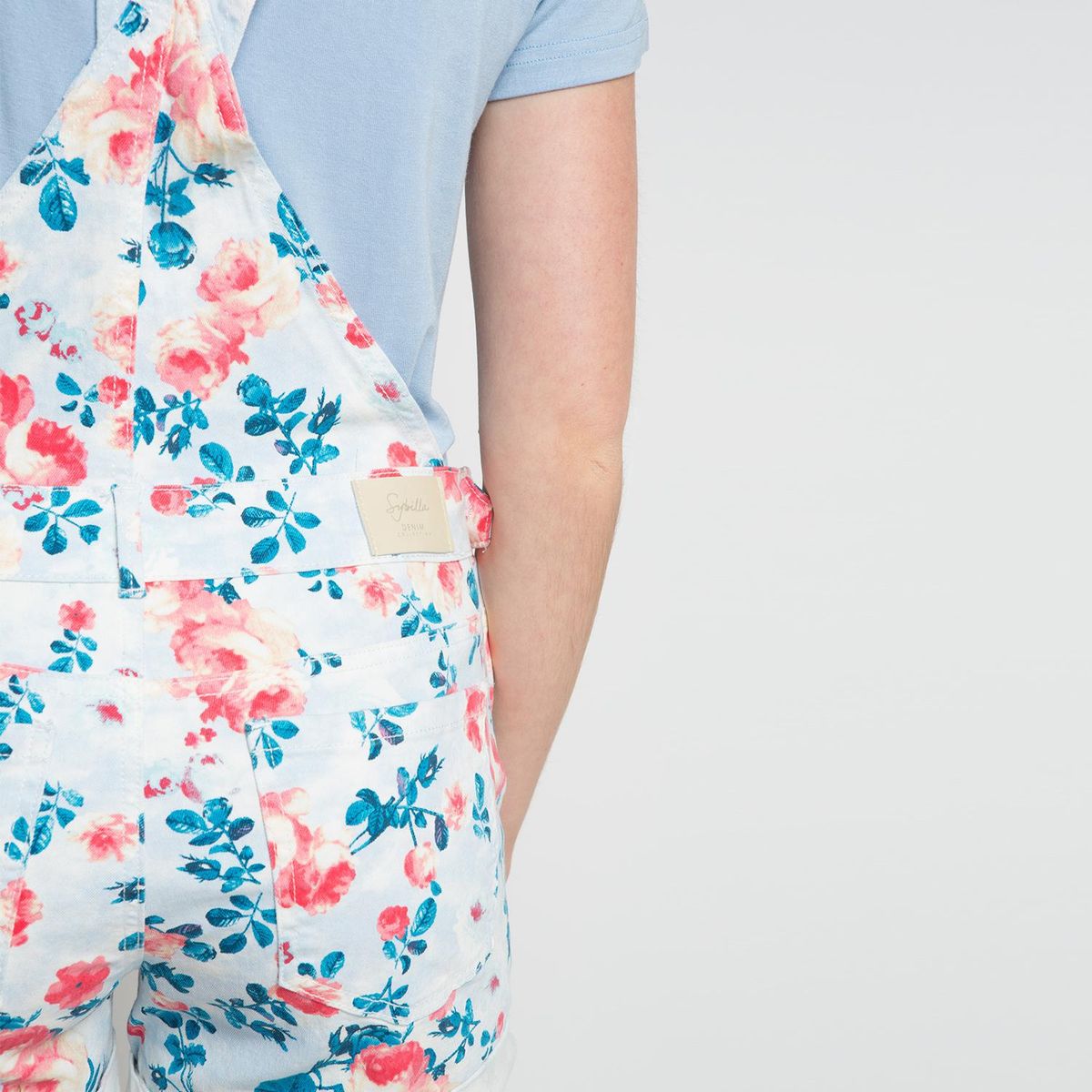 SYBILLA - Jardinera short