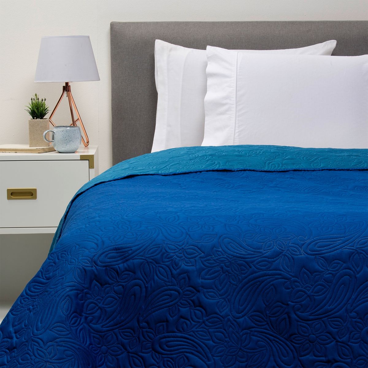 AMBIENTA - Cubrecama Bicolor Azul Ambienta