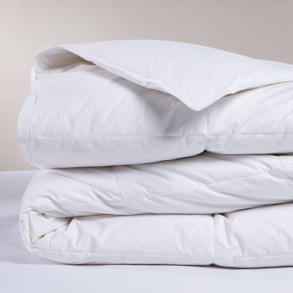 BASEMENT HOME - Plumón Pluma Ganso 40% Basement Home