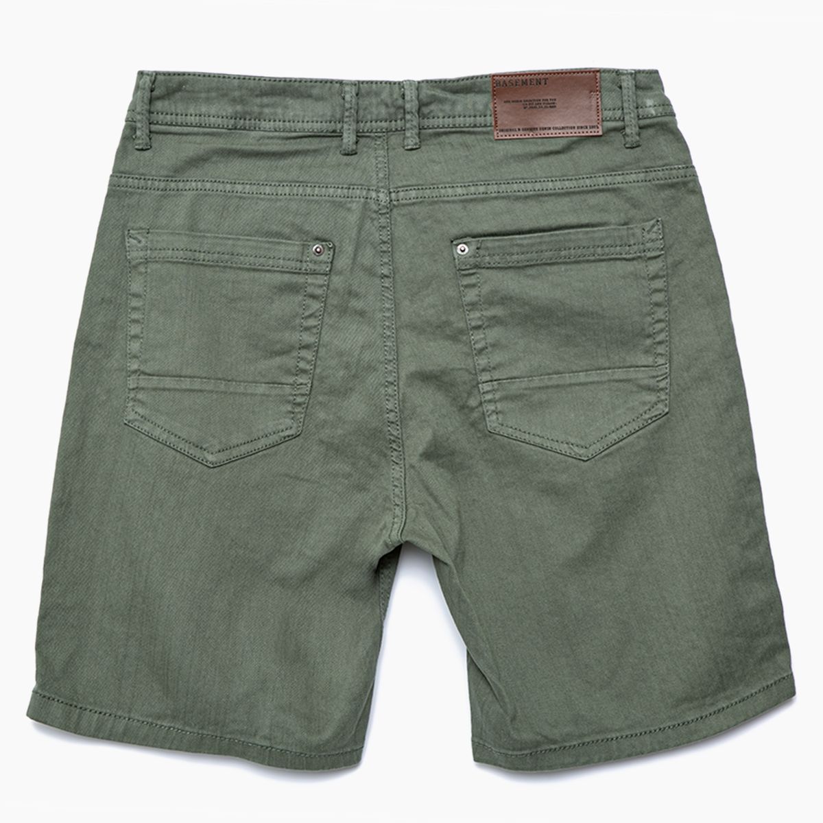 BASEMENT - Bermuda hombre