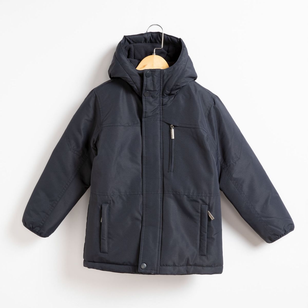 HOLLEY SKOOL - Holley Parka Escolar, 100% Poliester, Cuerpo Y Gorro Interior Polar Fleece, 2 Bolsillos Al Costado, 1 Bolsillo Al Frente