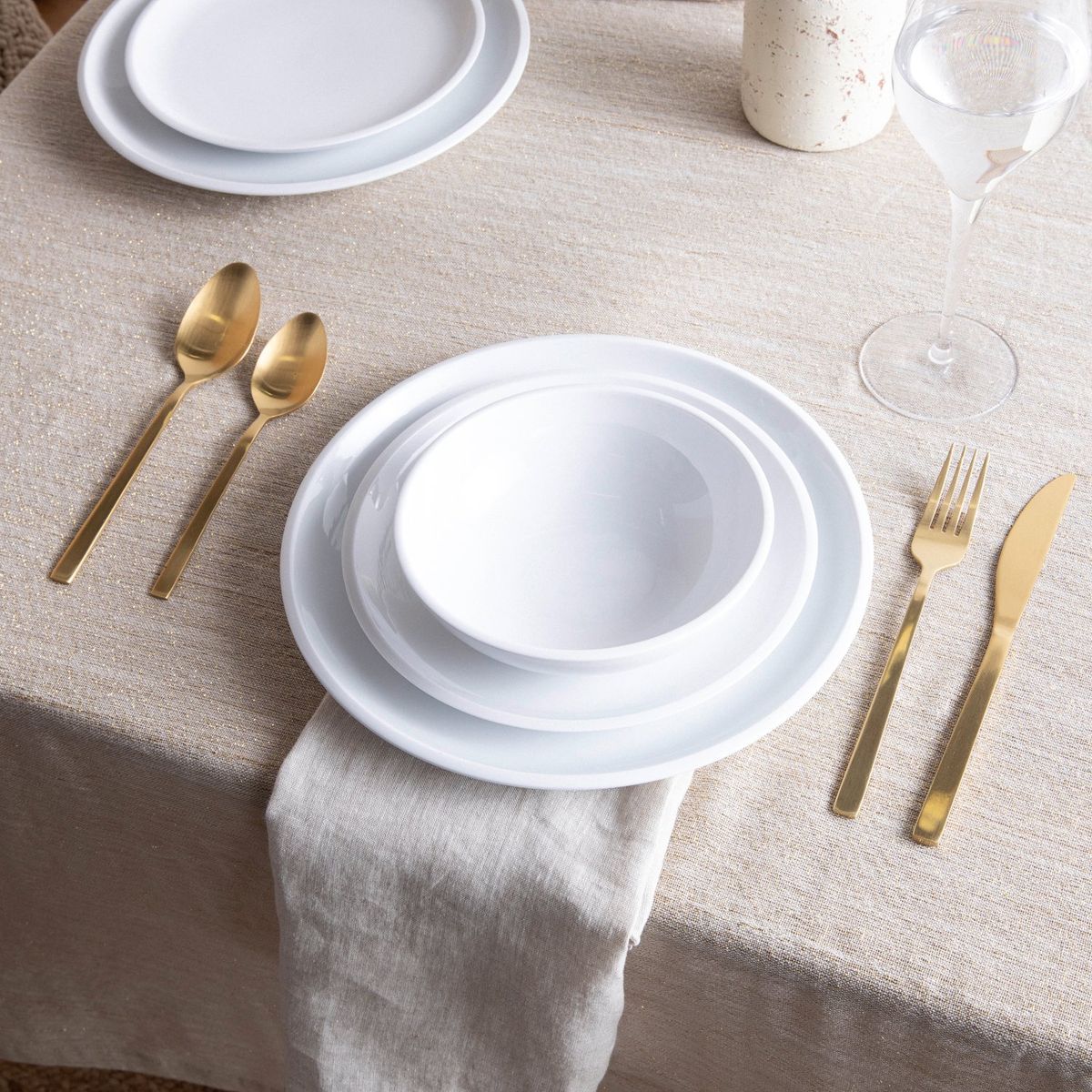 BASEMENT - Bowl Bajo 13,7 Cm Flat Edge Loza Blanca Basement