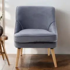 MICA - Poltrona Orleans De Tela Y Patas De Madera