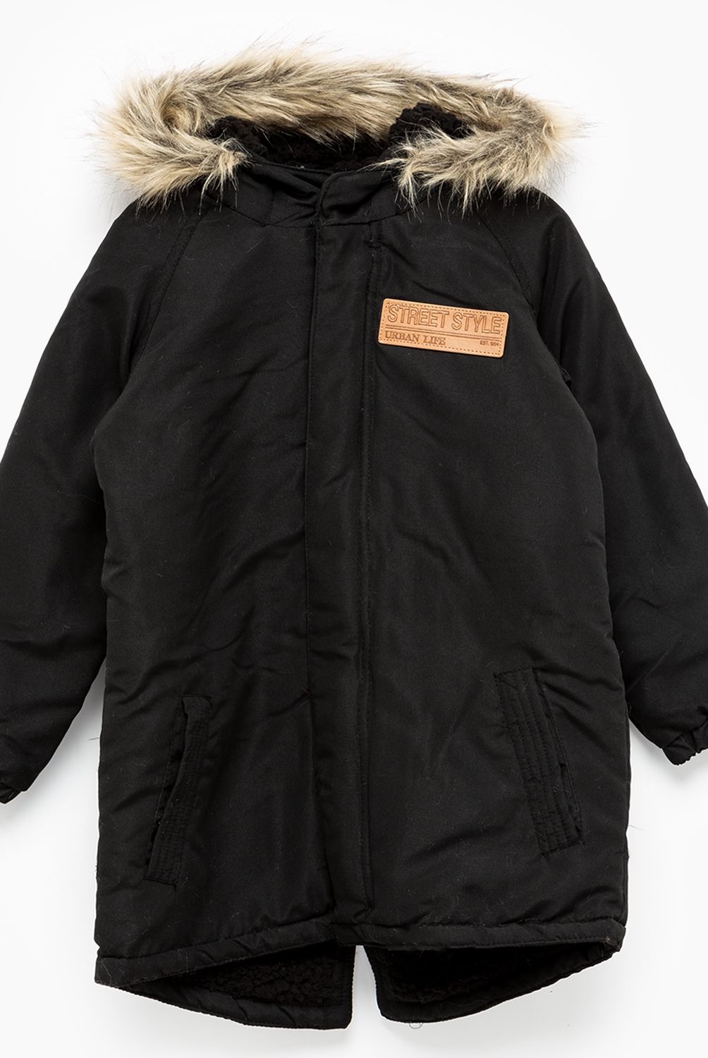  - Chaqueta Capucha Pelos