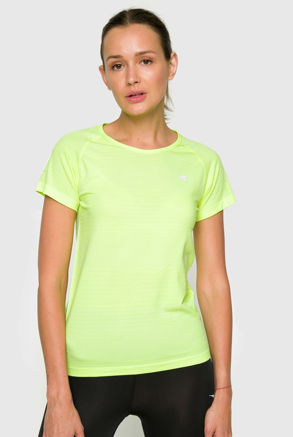 DIADORA - Polera deportiva Fitness Mujer TS.W.SEAM.S20
