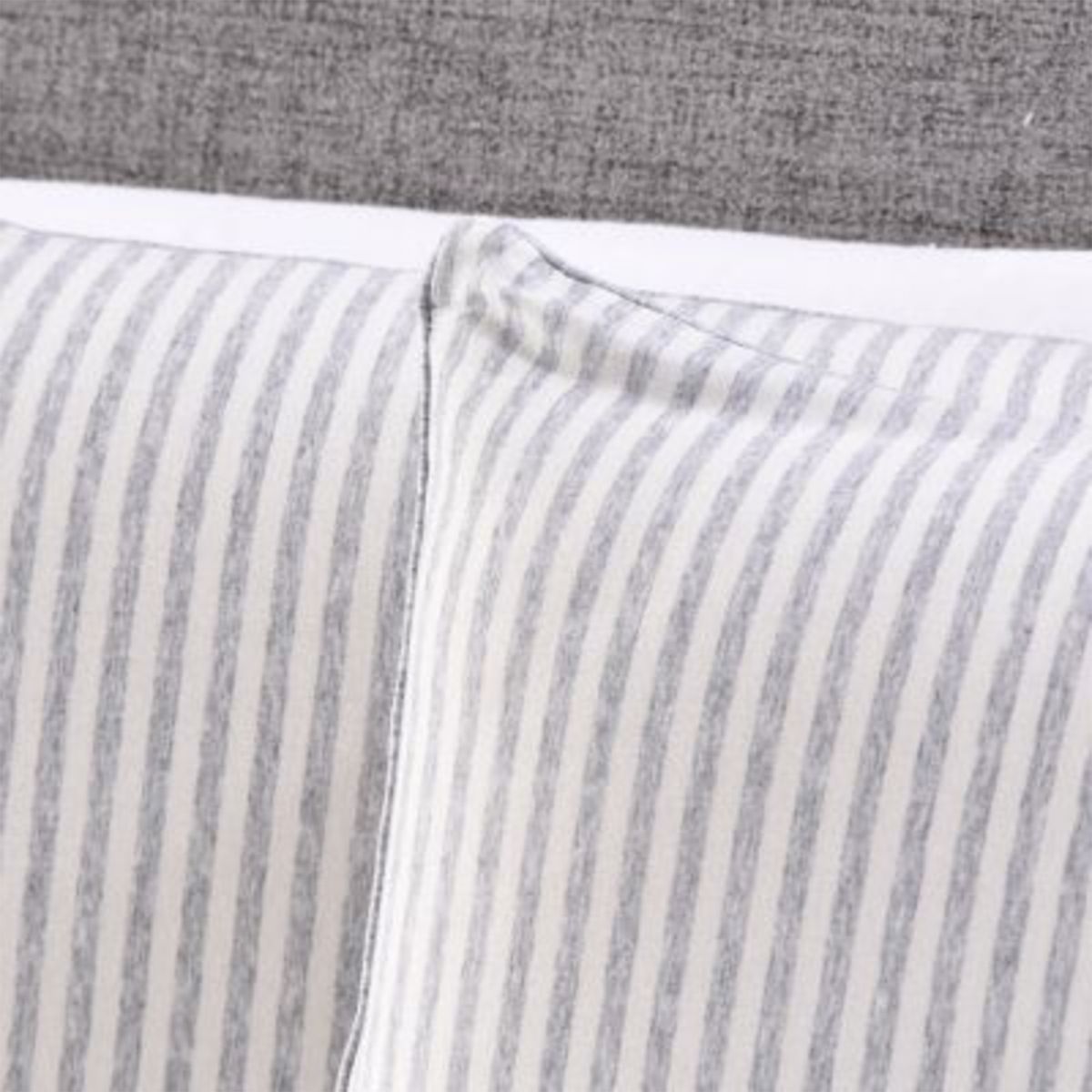 BASEMENT HOME - Funda Estampada Jeremy Gris