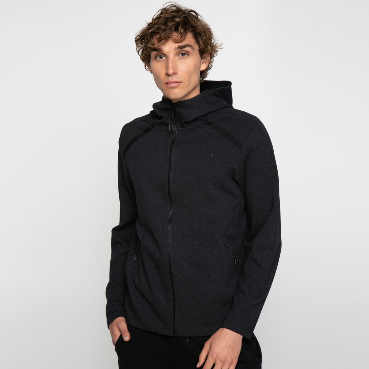 DIADORA - Polerón Outdoor Hombre SZ.M.TECNIC.S20