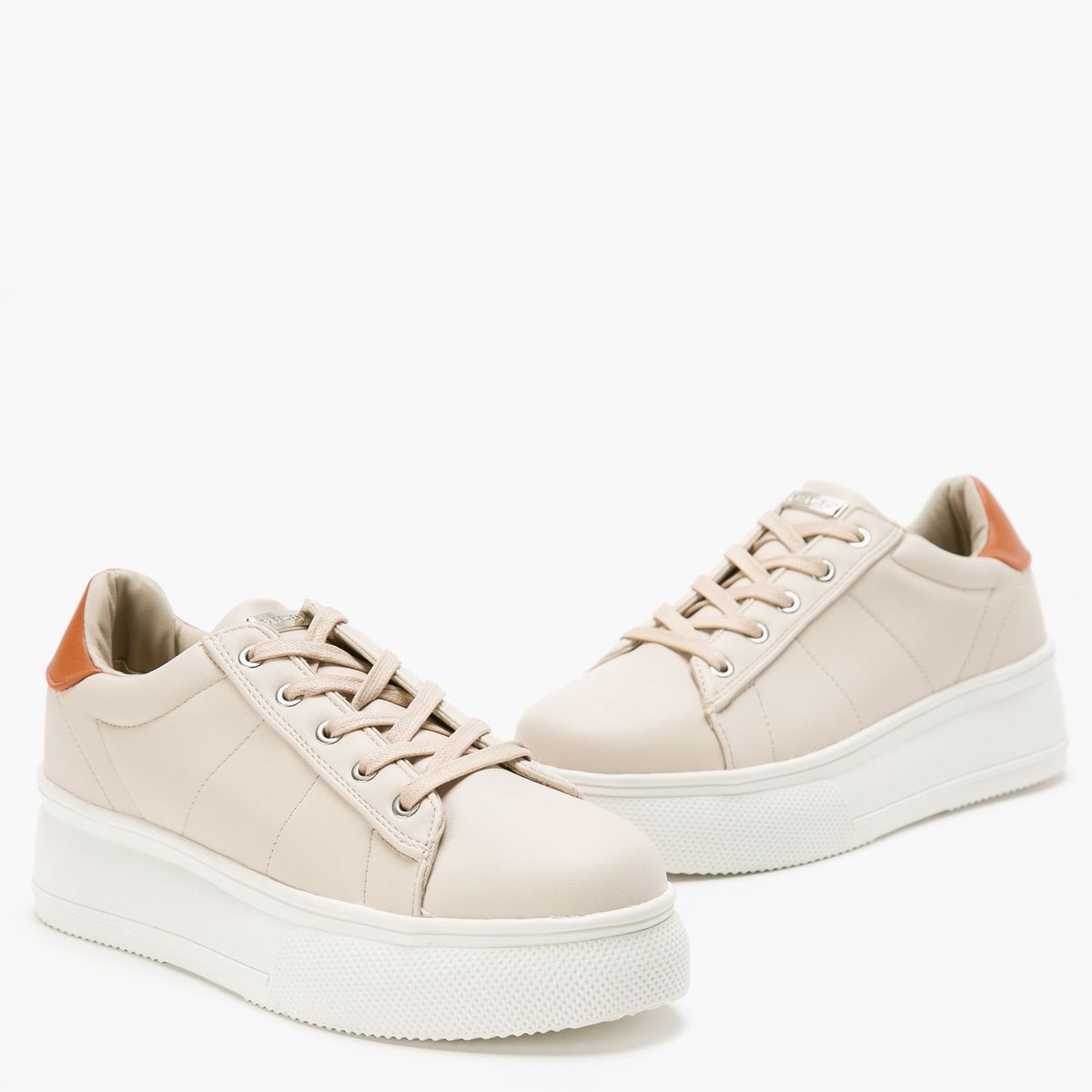 BASEMENT - Zapatilla Urbana Mujer Beige