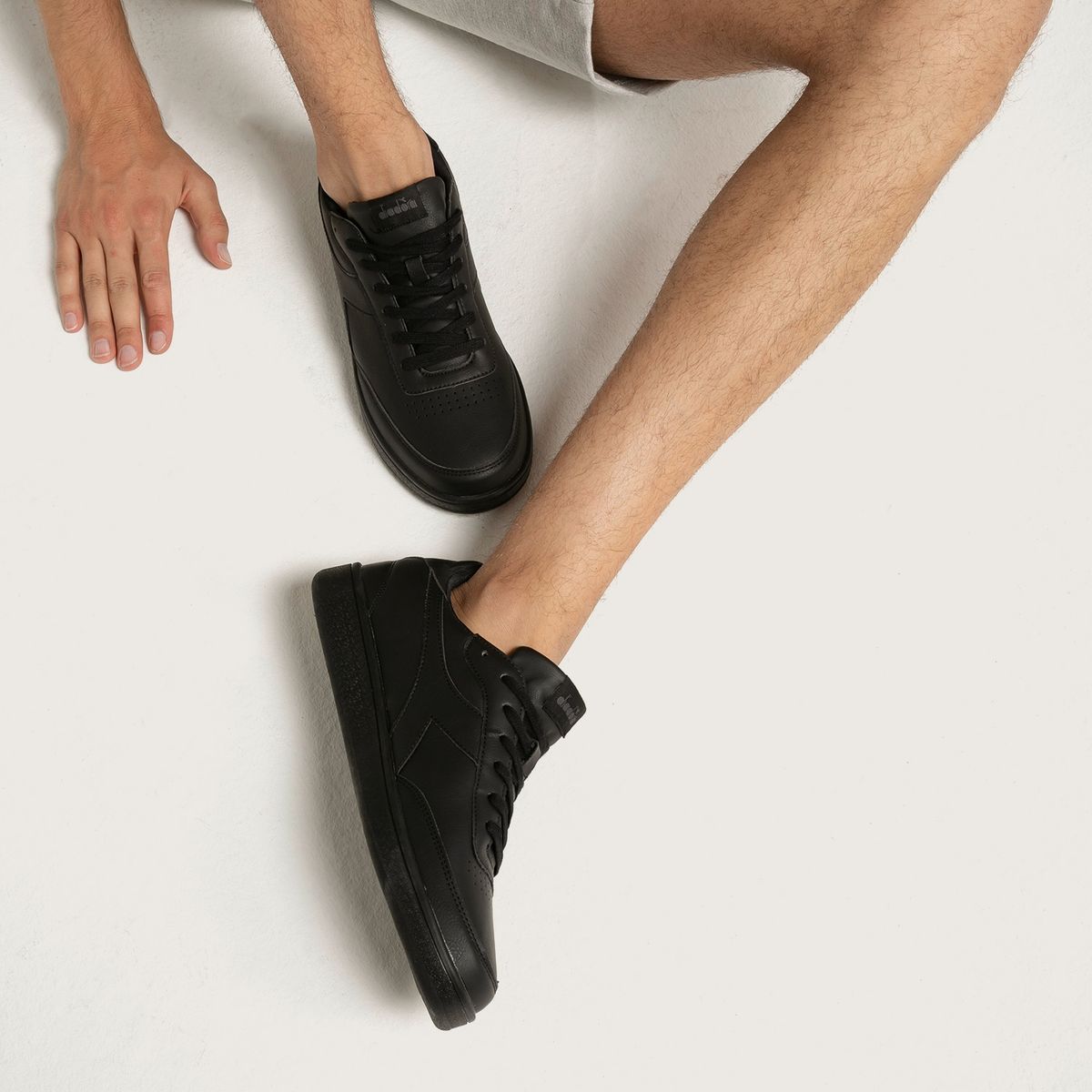 DIADORA - Court5 Zapatilla Urbana  Hombre Negro Diadora