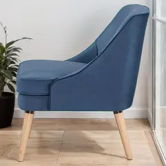 MICA - Poltrona Orleans De Tela Y Patas De Madera