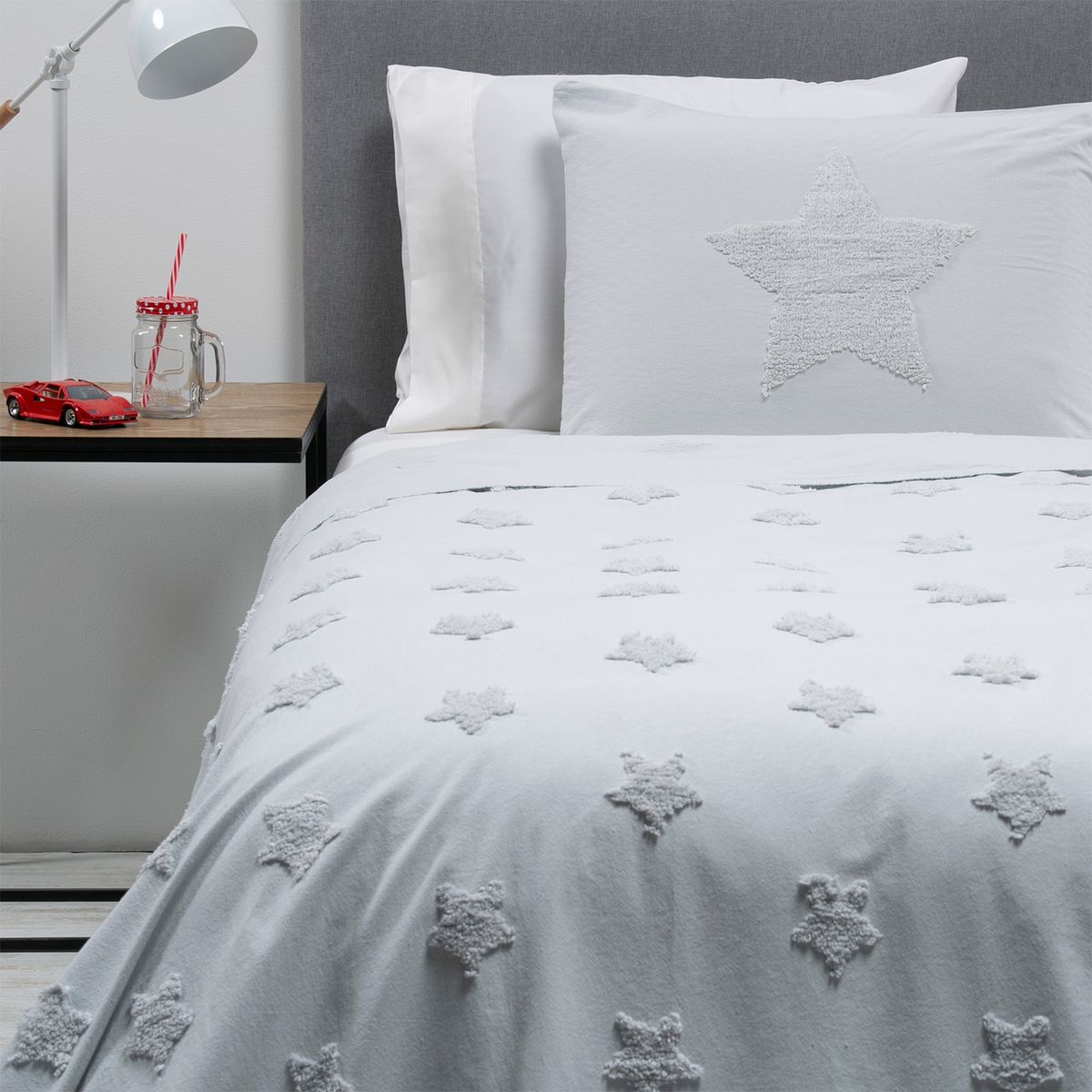 MICA KIDS - Cubrecama Infantil Pomp Star Mica Kids