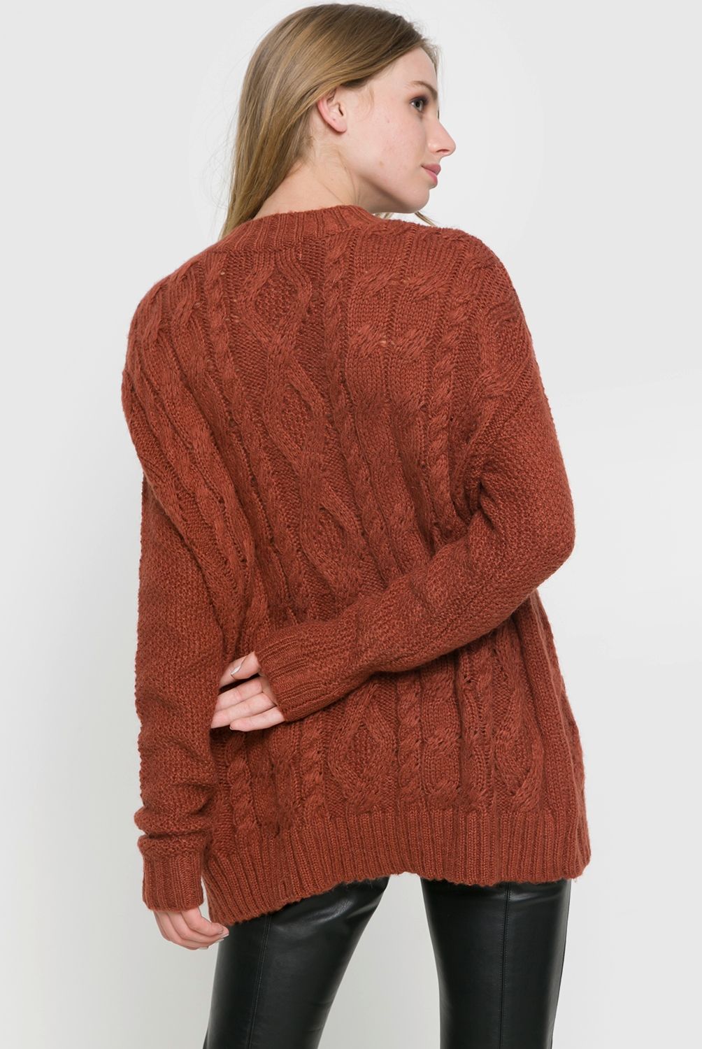 BASEMENT - Sweater Trenzas