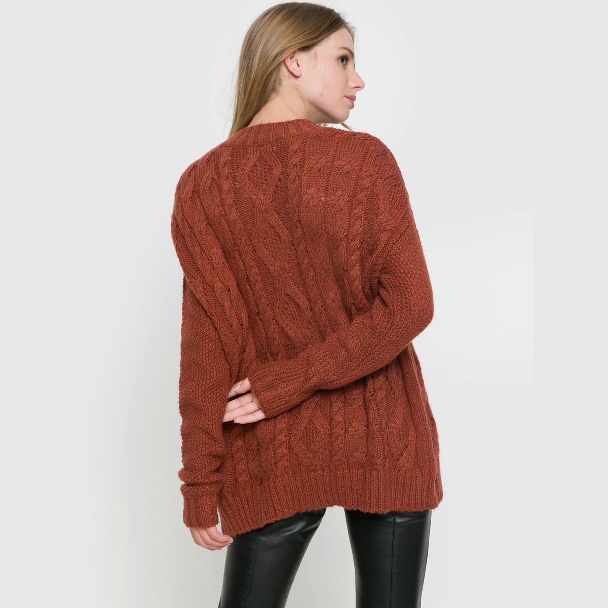 BASEMENT - Sweater Trenzas