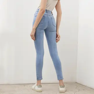 UNIVERSITY CLUB - Jeans Skinny Tiro Alto Mujer