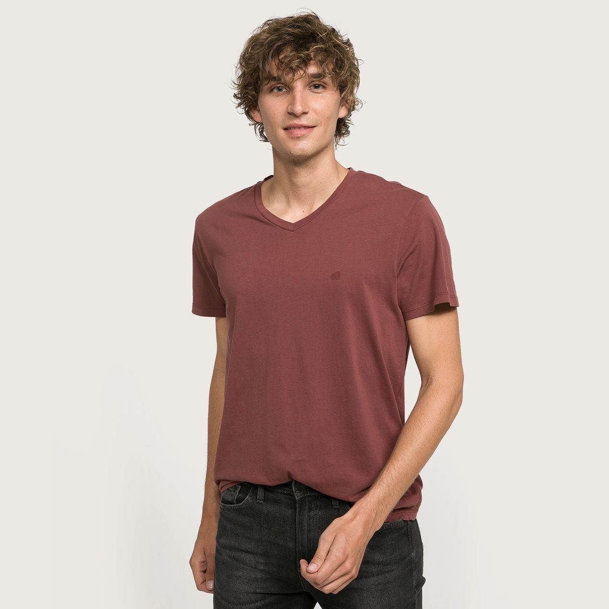 AMERICANINO - Polera Básica Cuello V Hombre