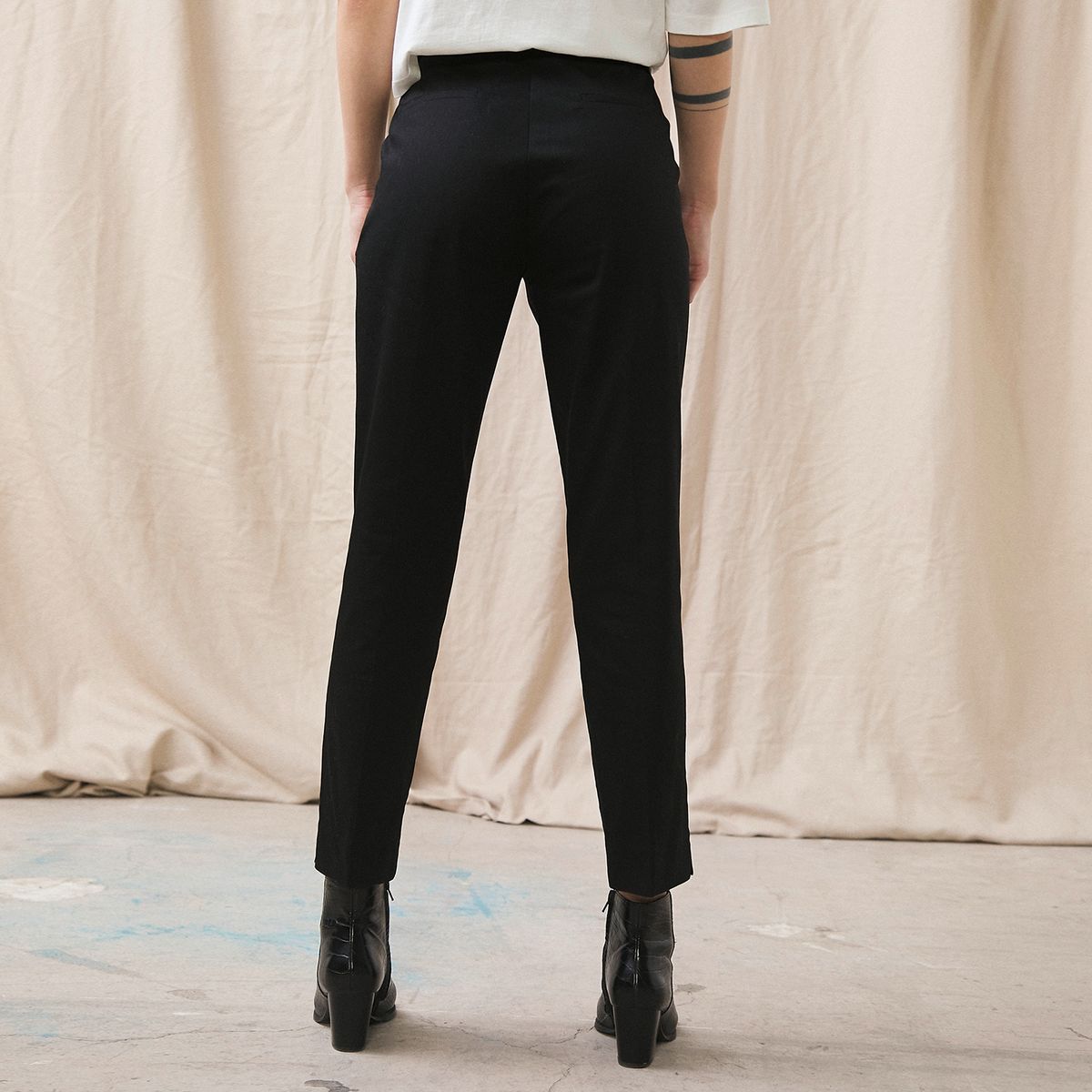 BASEMENT - Basement Pantalón Slim Tiro Medio