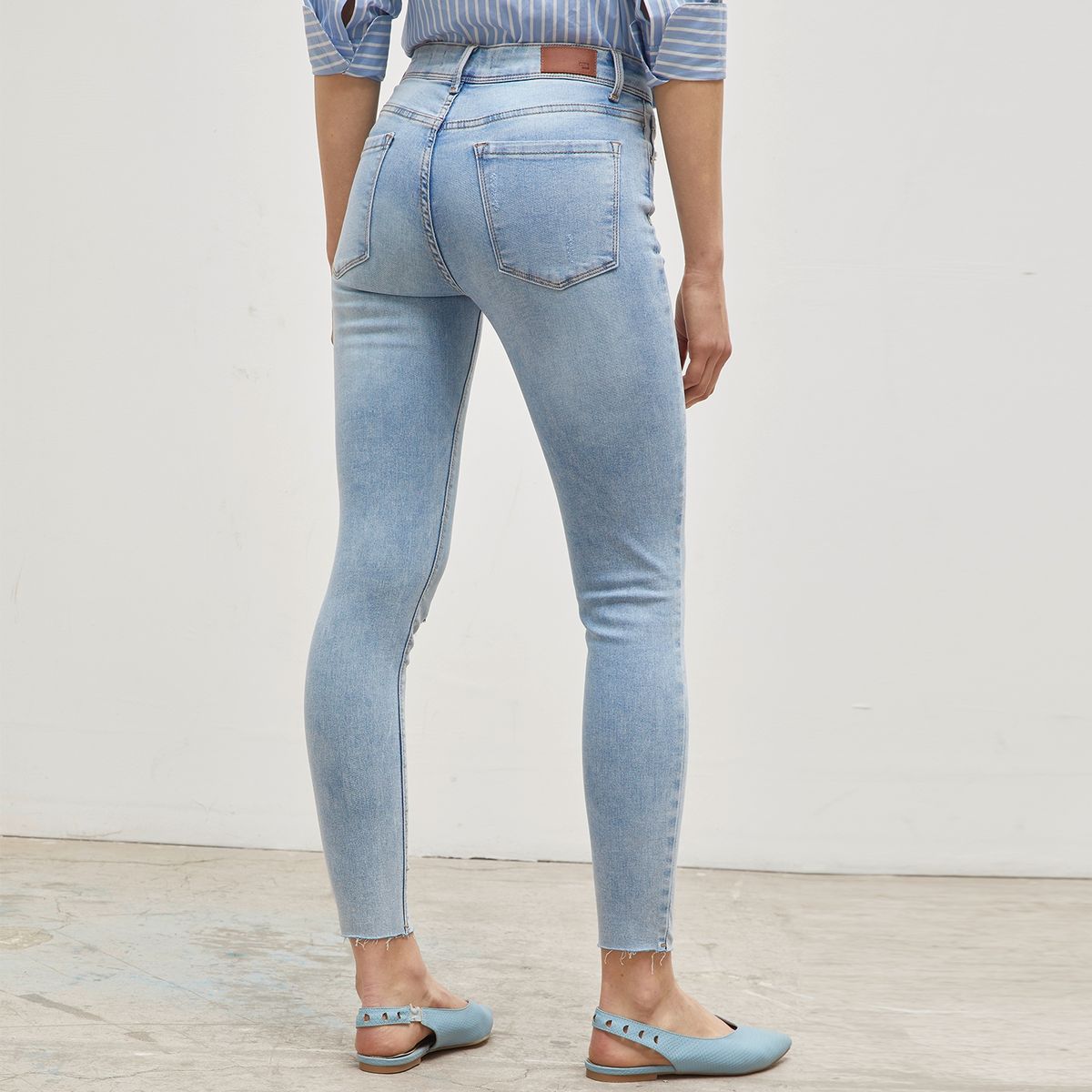 BASEMENT - Jeans Skinny Tiro Medio Basement Mujer Algodón