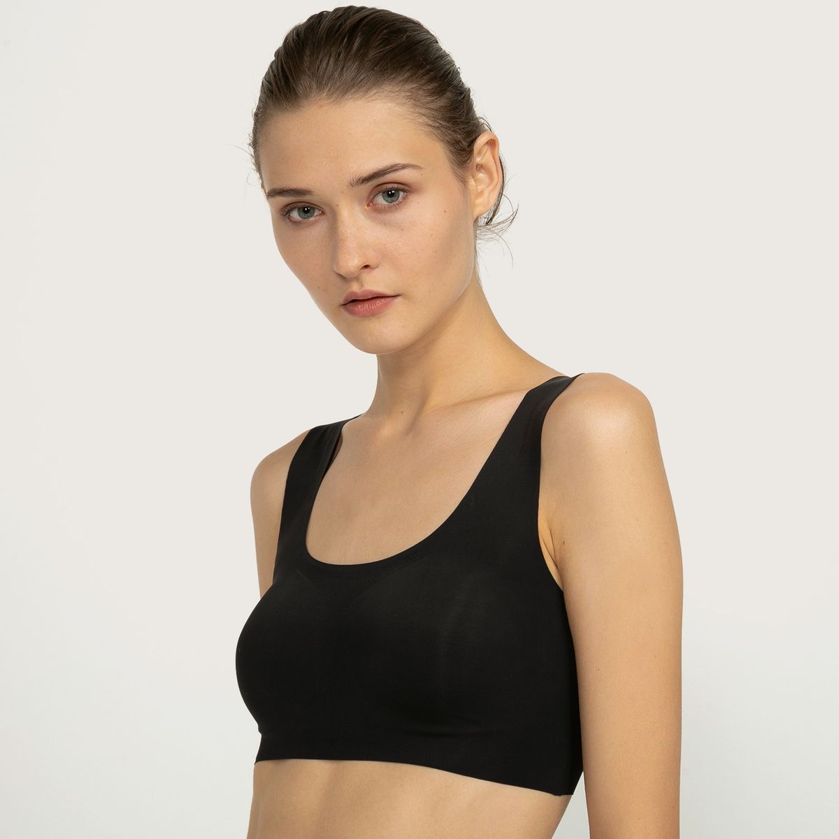 UNIVERSITY CLUB - Sostén Invisible Mujer University Club