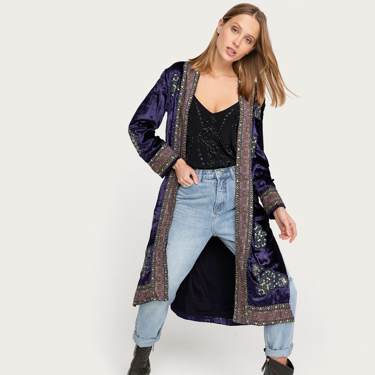 BASEMENT - Kimono Terciopelo Bordado Mujer