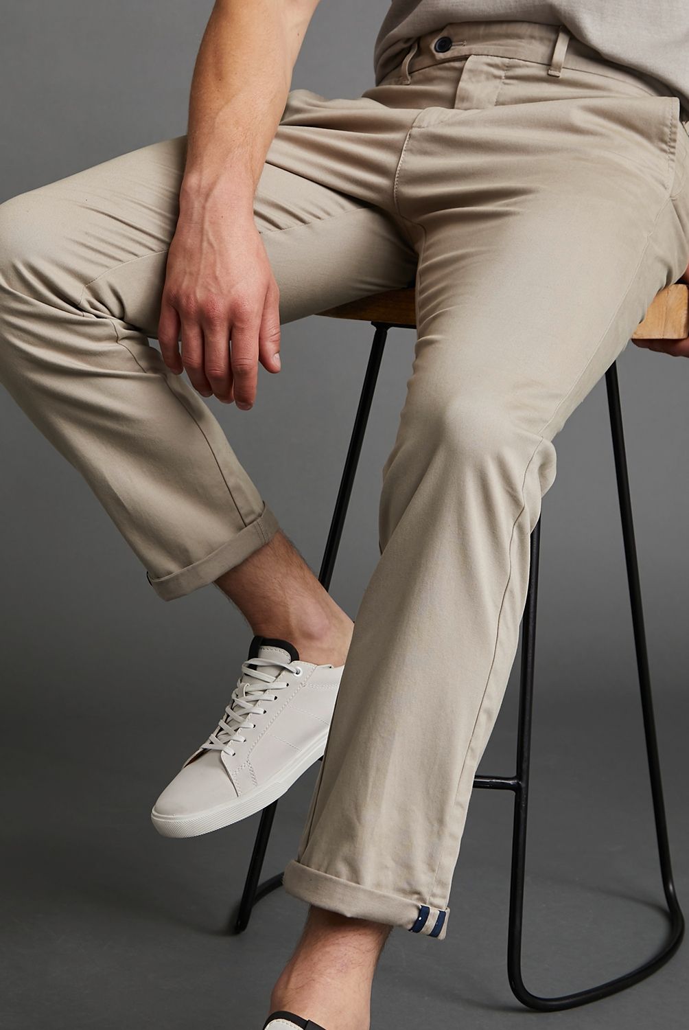 WOLF&HANK - Pantalón Chino Satin Hombre