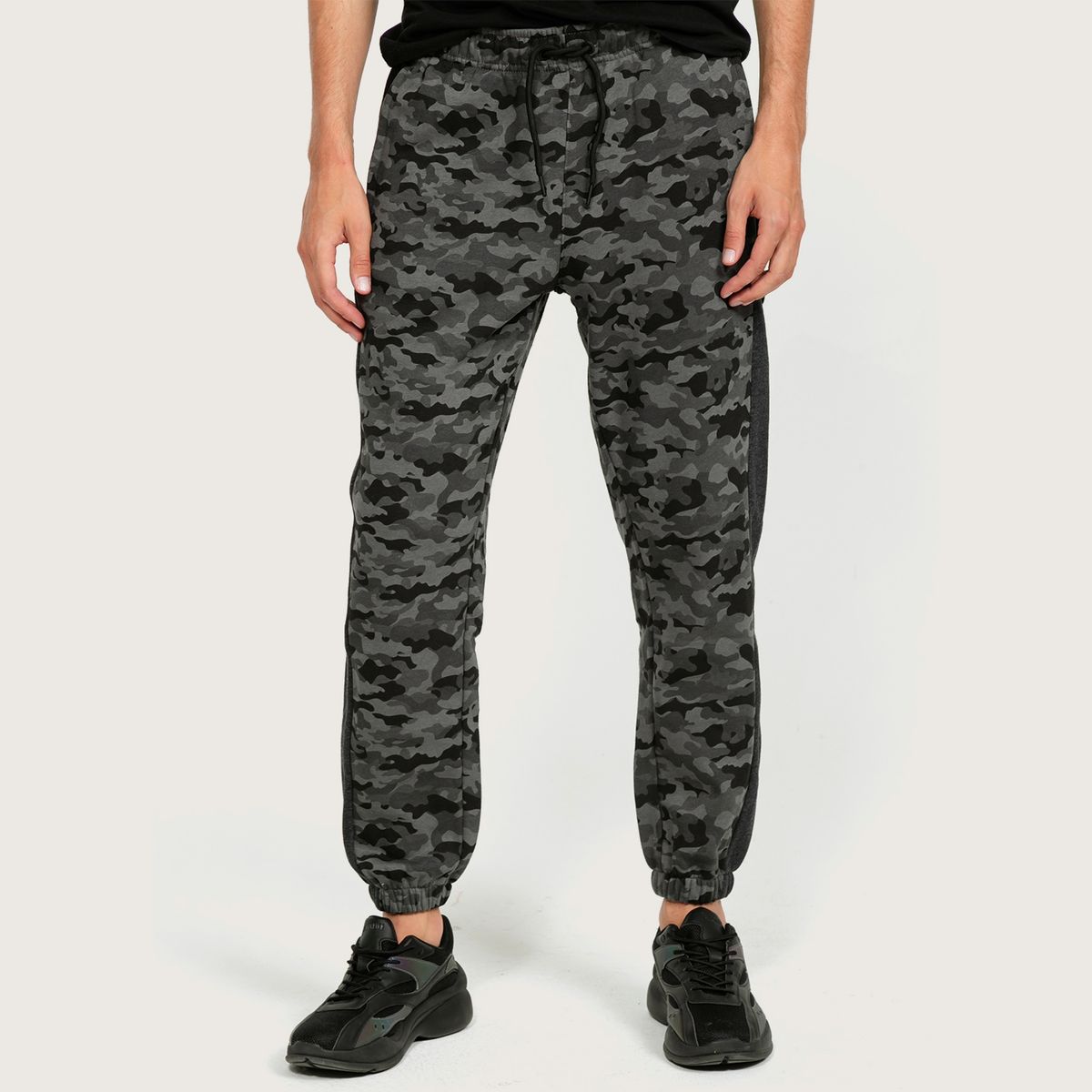 BEARCLIFF - Buzo Jogger Hombre