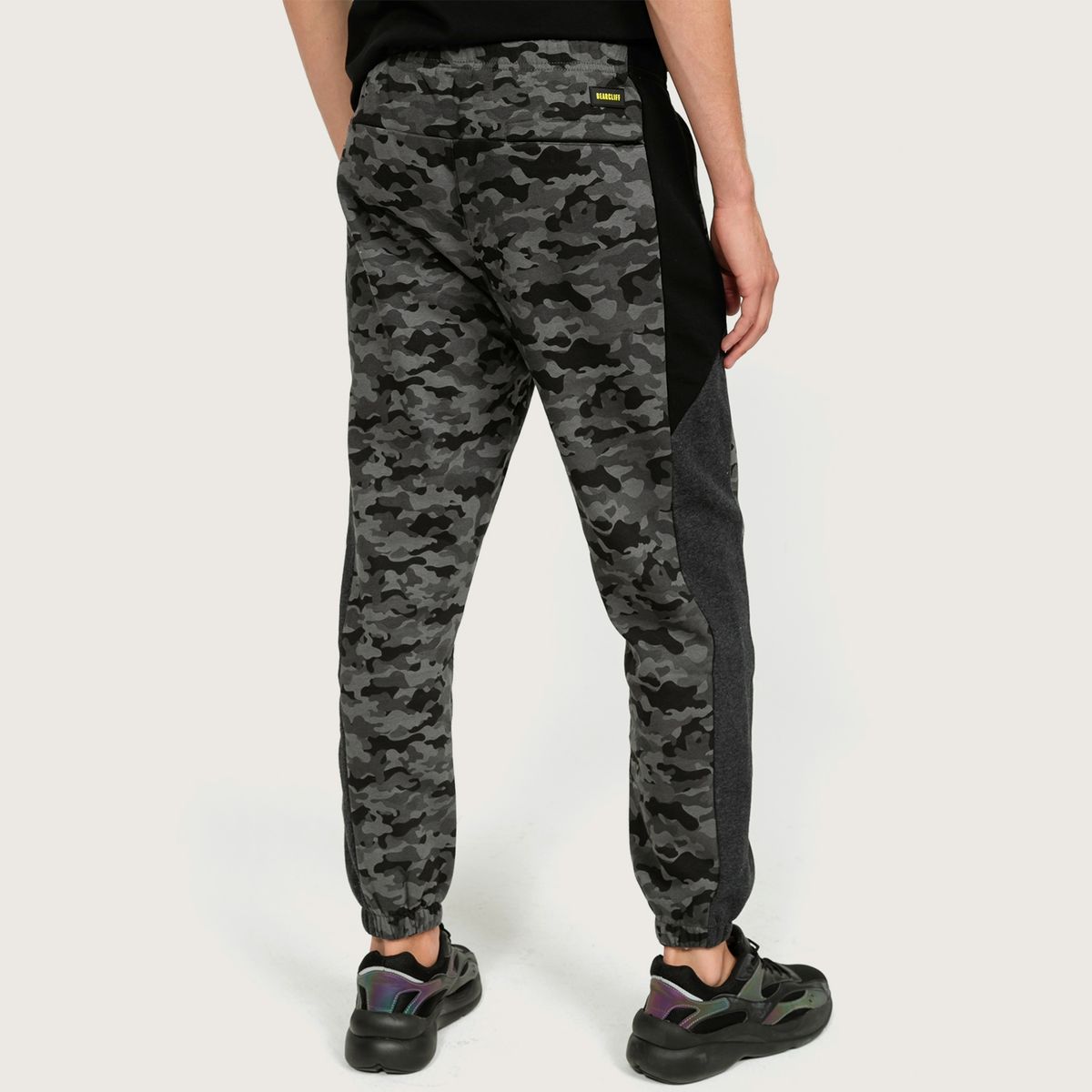 BEARCLIFF - Buzo Jogger Hombre