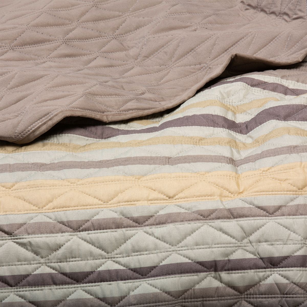 AMBIENTA - Cubrecama Stripes Cal