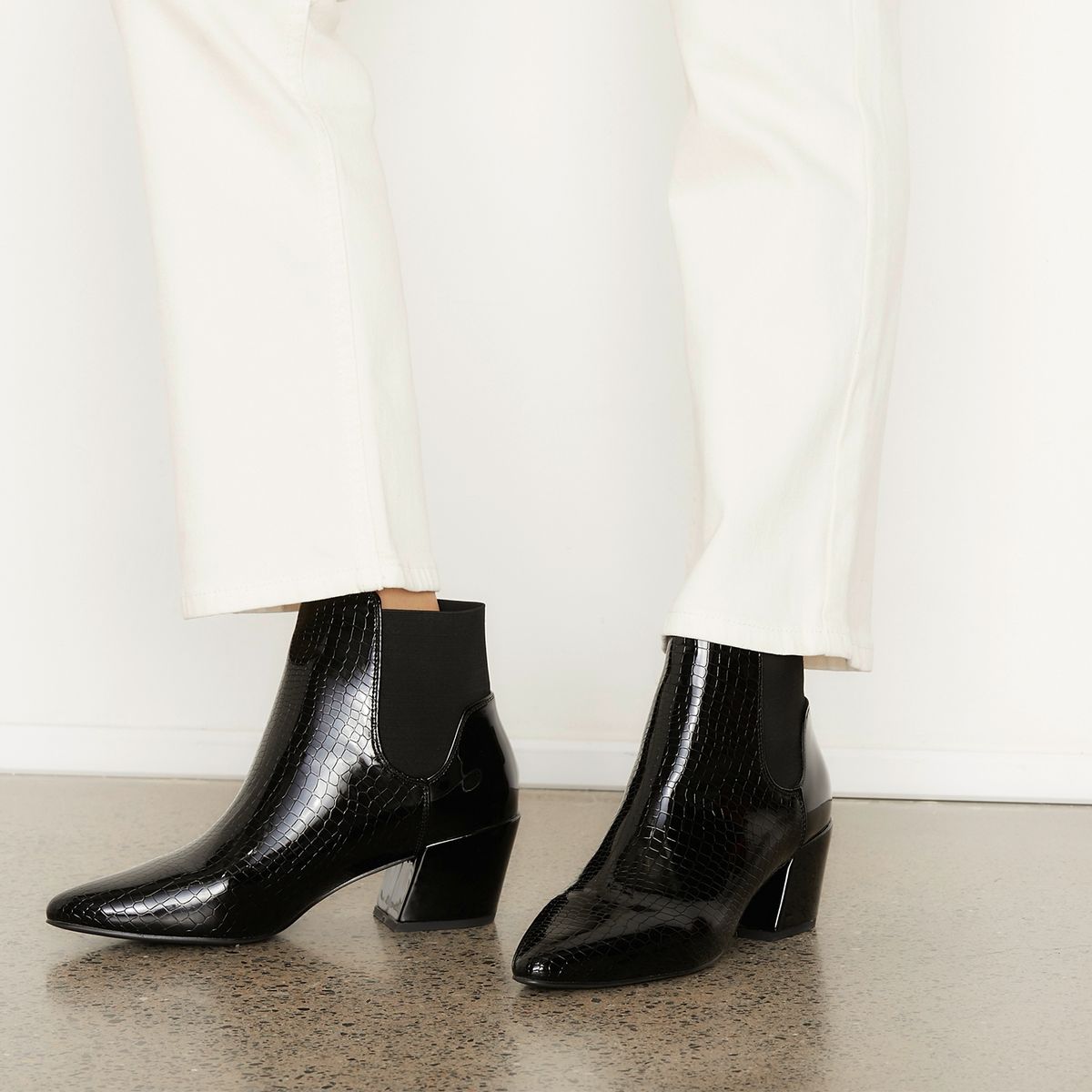 BASEMENT - Botín Mujer Negro Basement