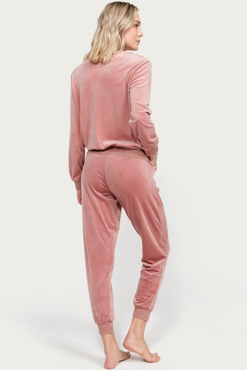 UNIVERSITY CLUB - Pijama mujer velvet