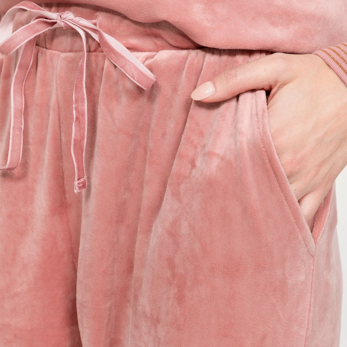 UNIVERSITY CLUB - Pijama mujer velvet